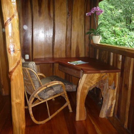 Topos Tree House Cahuita Exterior photo